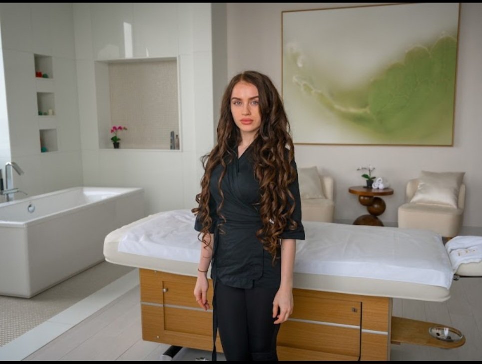 Snip Russian Spa Therapist 1